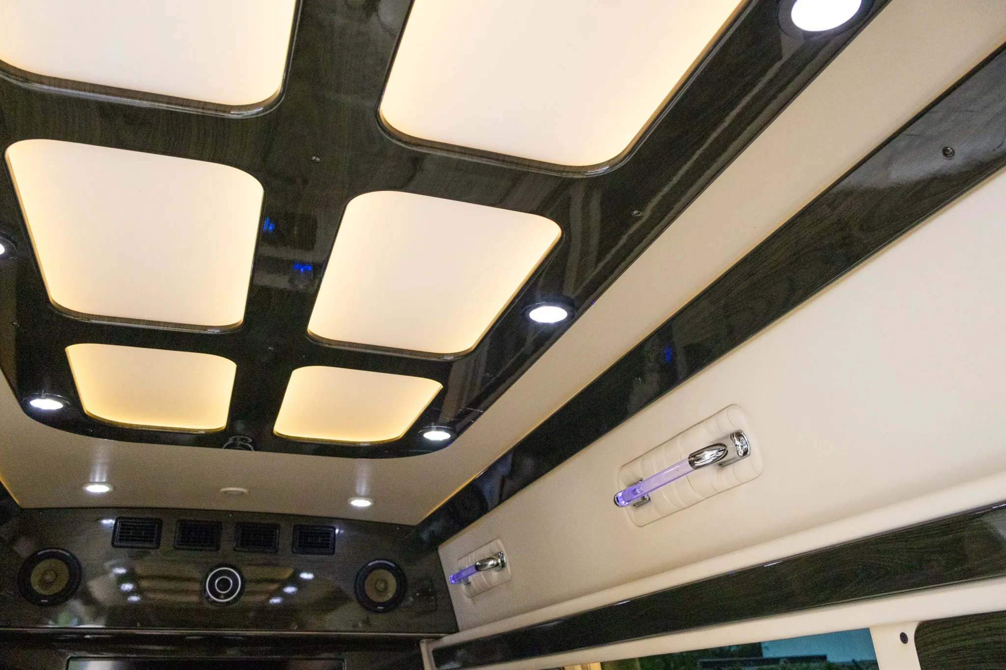 Executive Atlanta ceiling lighting and speakers