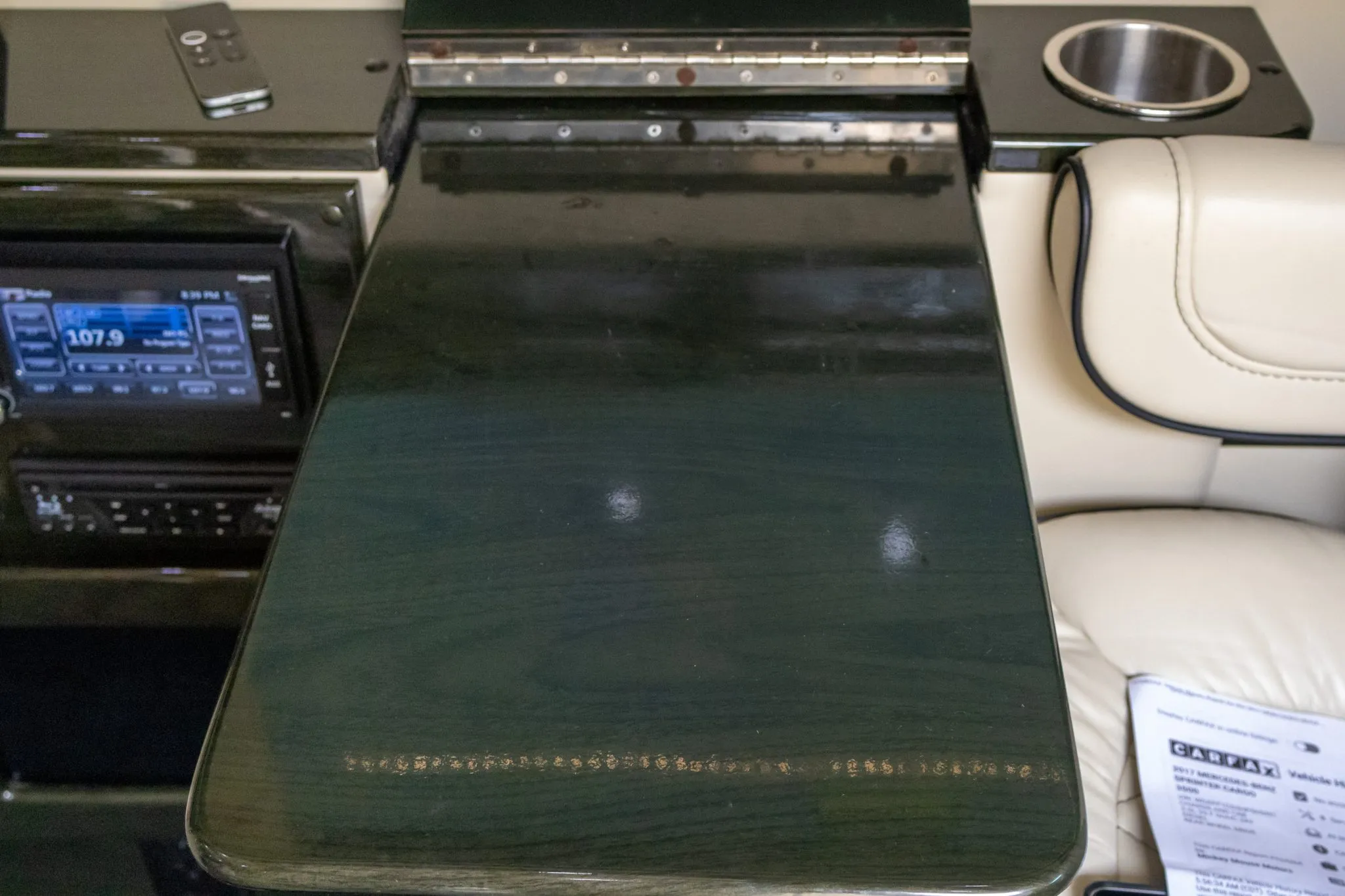 Executive Atlanta fold-out table and controls